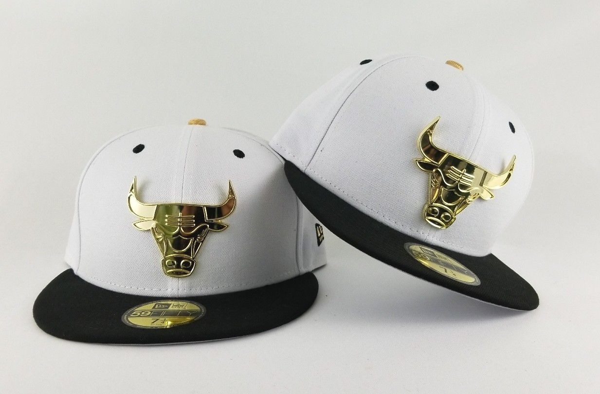 white and gold chicago bulls hat
